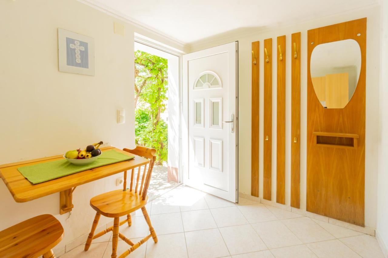 Apartment Coral Metajna Eksteriør bilde