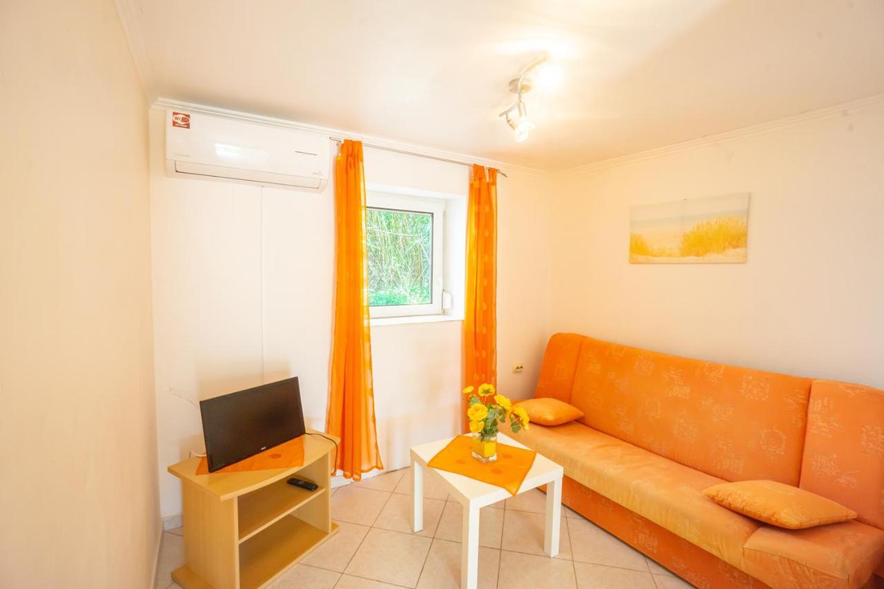 Apartment Coral Metajna Eksteriør bilde