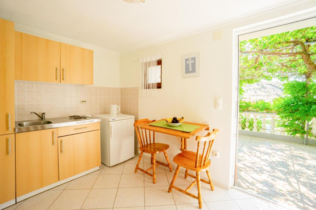 Apartment Coral Metajna Eksteriør bilde