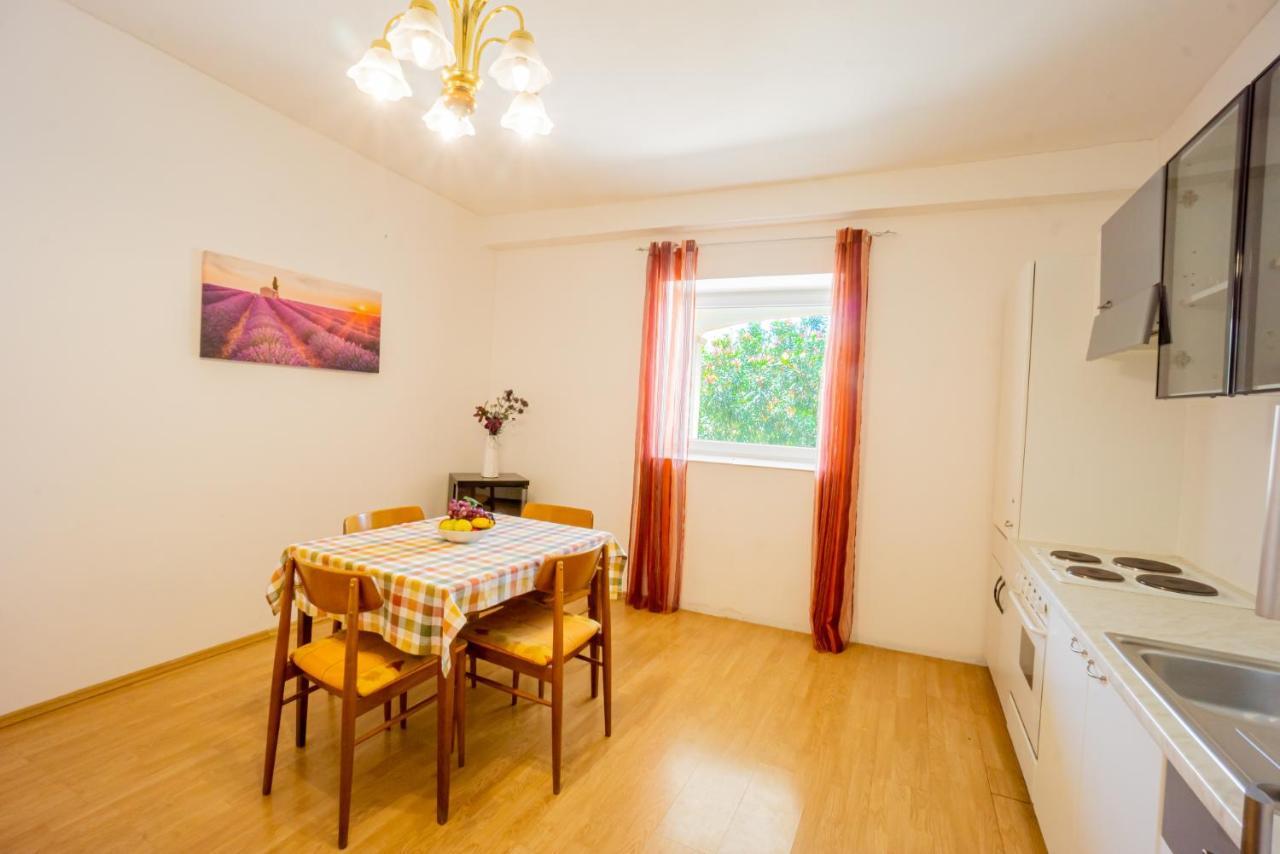 Apartment Coral Metajna Eksteriør bilde